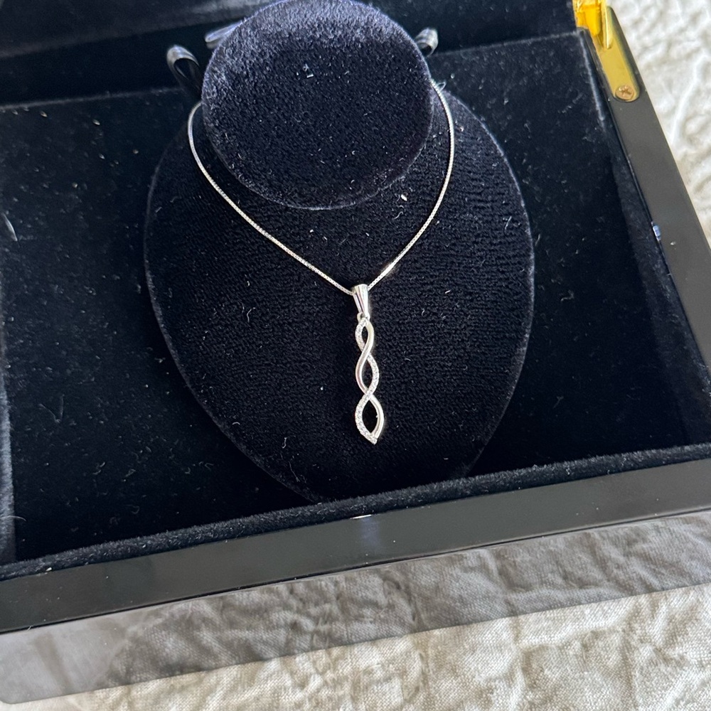 Elegant Diamond Silver Pendant Necklace